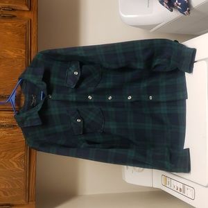 Visitor Flannel Shacket (L)